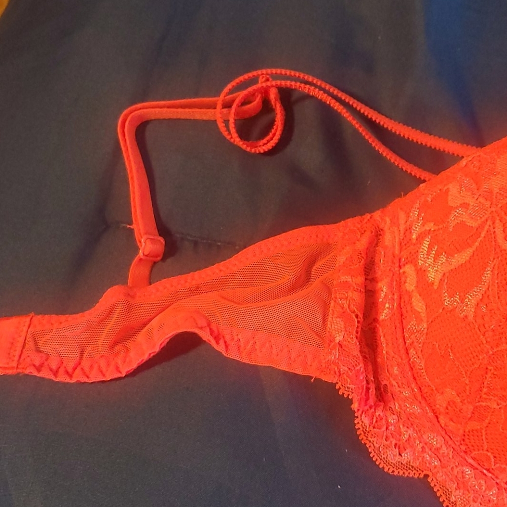Bra - Picture 4 of 5